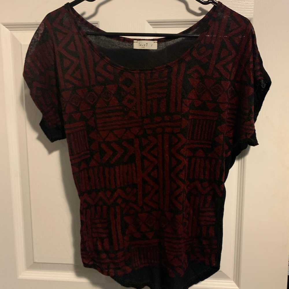 Love J Black & Red Printed tee size Small